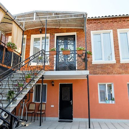 Bibi Hotel Kutaiszi Kültér fotó