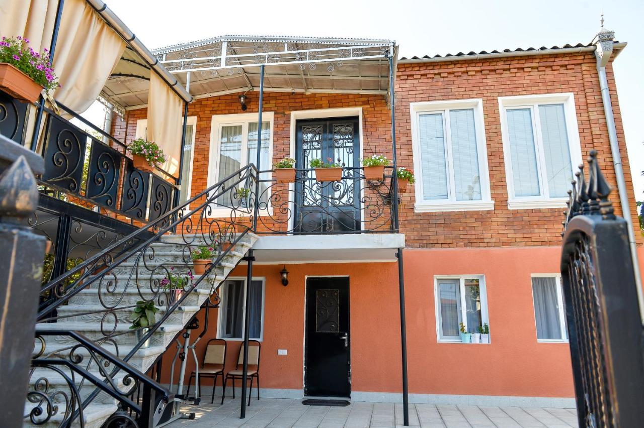 Bibi Hotel Kutaiszi Kültér fotó